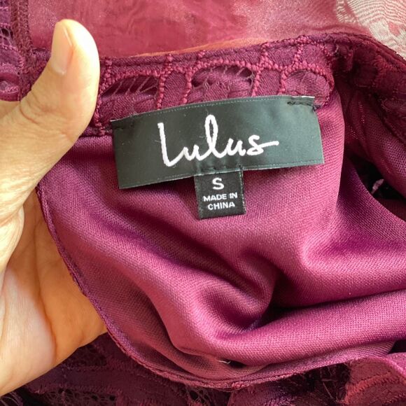 NWT Lulus Burgundy Maroon Lace Mini Dress Chiffon Ruffle & Collar Detail Size‎ S - Picture 11 of 12